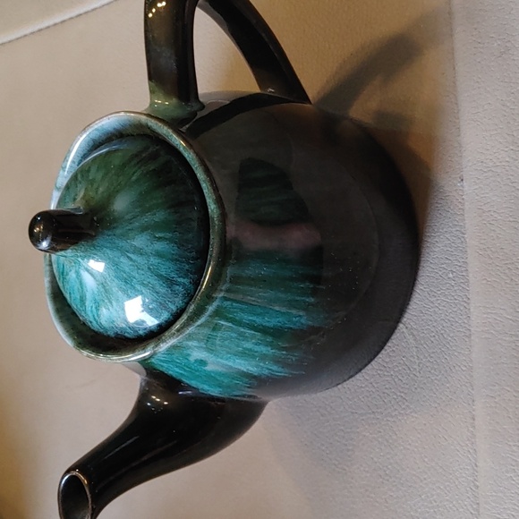 Blue Mountain Pottery Tea Set - Picture 9 of 10